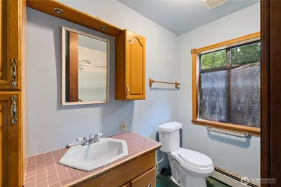 671 Edmonds Road, Coupeville, WA 98239 - Photo 17