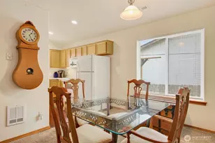 35 Glen Ln, Cathlamet, WA 98612 - Photo 9