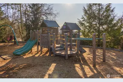 3910 Isle Way, Anacortes, WA 98211 - Photo 11