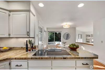 4601 NE 89th Street, Seattle, WA 98115 - Photo 9