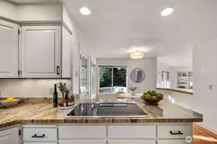 4601 NE 89th St, Seattle, WA 98115 - Photo 9