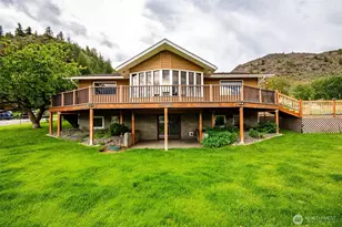 9C Rose St, Oroville, WA 98844 - Photo 1
