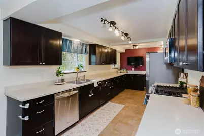 1820 Rustic Lane, Bremerton, WA 98310 - Photo 9