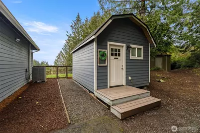 9916 NW Dishman Road, Bremerton, WA 98312 - Photo 29