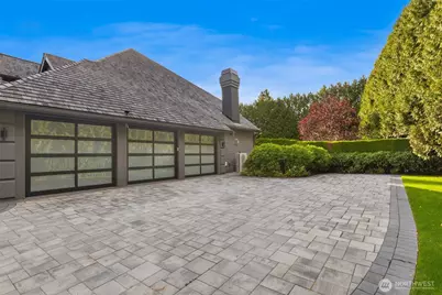 105 Windsor Drive SE, Sammamish, WA 98074 - Photo 29