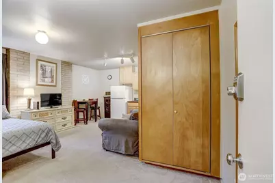 403 E Thomas Street #1-9, Seattle, WA 98102 - Photo 21