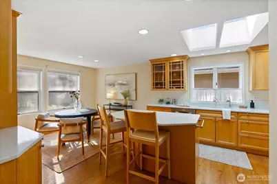 612 Elm Place, Edmonds, WA 98020 - Photo 7