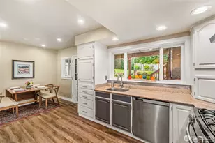 10218 NE 65th St, Kirkland, WA 98033 - Photo 9