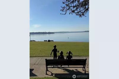 10218 NE 65th Street, Kirkland, WA 98033 - Photo 3