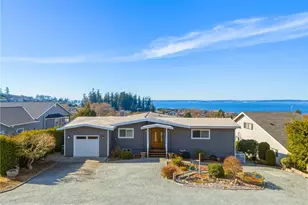 704 Flintstone Dr, Camano Island, WA 98282 - Photo 3