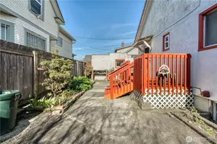 751 S 39th St, Tacoma, WA 98418 - Photo 25