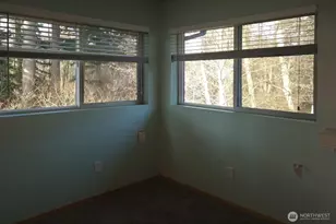 3115 York Rd, Everett, WA 98204 - Photo 5