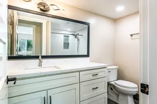 2500 81st Ave SE, Mercer Island, WA 98040 - Photo 9