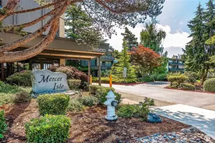 2500 81st Ave SE, Mercer Island, WA 98040 - Photo 1