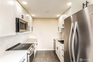 2500 81st Ave SE, Mercer Island, WA 98040 - Photo 7