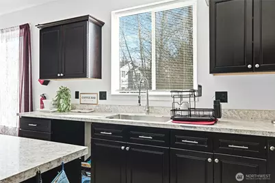 10430 13th Avenue Ct E, Tacoma, WA 98445 - Photo 9