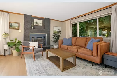 19911 34th Drive SE, Bothell, WA 98012 - Photo 3