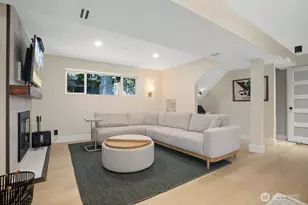 19911 34th Dr SE, Bothell, WA 98012 - Photo 17