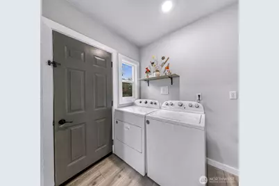 222 W Marilyn Avenue, Everett, WA 98204 - Photo 13