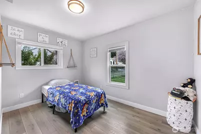 222 W Marilyn Avenue, Everett, WA 98204 - Photo 11