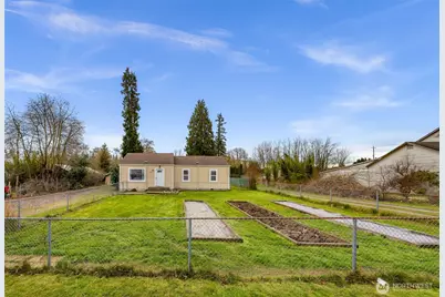 222 W Marilyn Avenue, Everett, WA 98204 - Photo 17