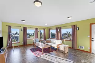 647 9th Ave N, Edmonds, WA 98020 - Photo 29