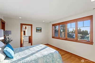 647 9th Avenue N, Edmonds, WA 98020 - Photo 15