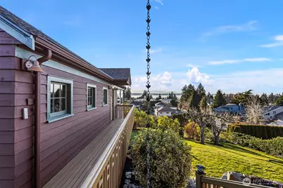 647 9th Avenue N, Edmonds, WA 98020 - Photo 27