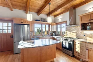 647 9th Ave N, Edmonds, WA 98020 - Photo 3