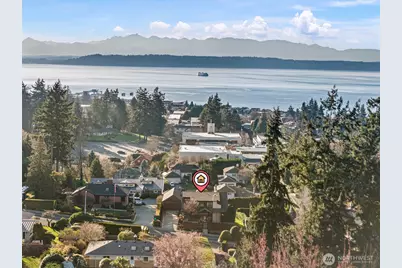 647 9th Avenue N, Edmonds, WA 98020 - Photo 37