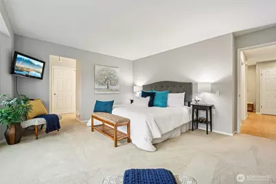 22563 SE 42nd Terrace #2212, Issaquah, WA 98029 - Photo 19