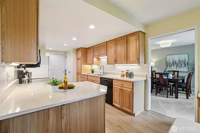 22563 SE 42nd Terrace #2212, Issaquah, WA 98029 - Photo 15