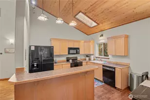 720 N Potlatch Dr N, Hoodsport, WA 98548 - Photo 9