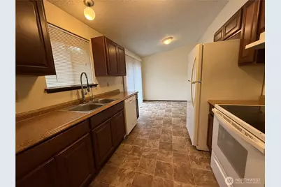 12518 Reservoir Rd #A, Puyallup, WA 98374 - Photo 5