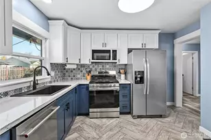 208 Harrison St, Sumas, WA 98295 - Photo 9