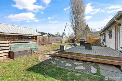 208 Harrison Street, Sumas, WA 98295 - Photo 37