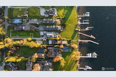 4429 91st Avenue NE, Yarrow Point, WA 98004 - Photo 1