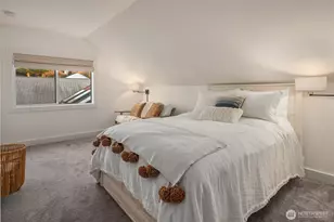 4429 91st Ave NE, Yarrow Point, WA 98004 - Photo 15