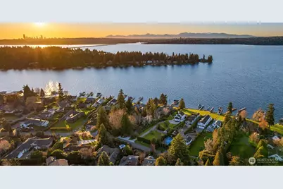 4429 91st Avenue NE, Yarrow Point, WA 98004 - Photo 1