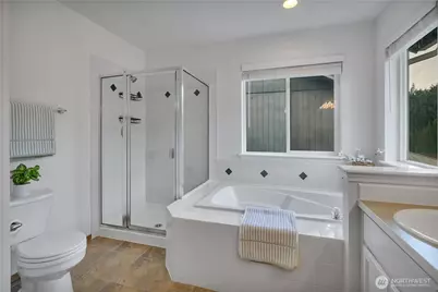 10825 211th Avenue Ct E, Bonney Lake, WA 98391 - Photo 25