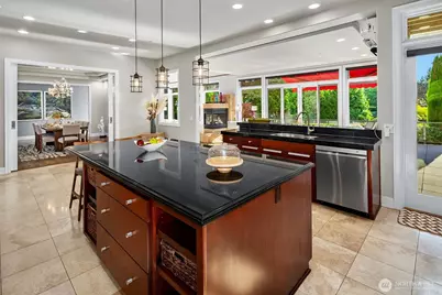 2 Crescent Key SE, Bellevue, WA 98006 - Photo 7