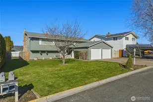 1267 SE Constitution Dr, College Place, WA 99324 - Photo 3