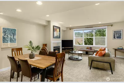 1000 Cabin Creek Lane SW #D304, Issaquah, WA 98027 - Photo 5