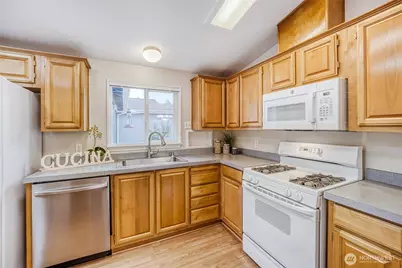 22241 SE 241st Place #62, Maple Valley, WA 98038 - Photo 9