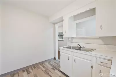 301 SW 5th Avenue, Kelso, WA 98626 - Photo 11