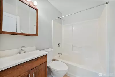 301 SW 5th Avenue, Kelso, WA 98626 - Photo 17