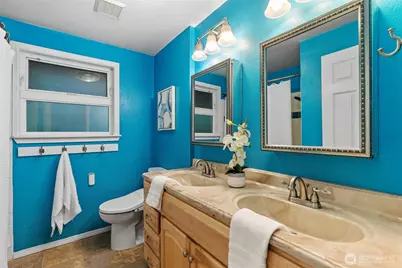 15612 38th Avenue NE, Lake Forest Park, WA 98155 - Photo 17