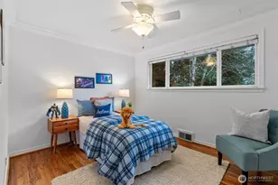 15612 38th Ave NE, Lake Forest Park, WA 98155 - Photo 17