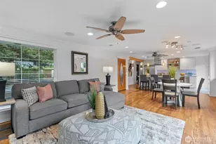 15612 38th Ave NE, Lake Forest Park, WA 98155 - Photo 5