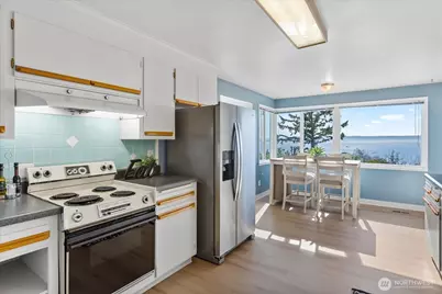 1128 Potlatch Beach Road, Marysville, WA 98271 - Photo 15